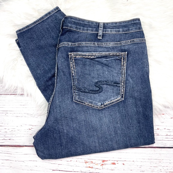 👖|•SILVER JEANS•| Avery Skinny Jeans Size 24👖 - Picture 3 of 9